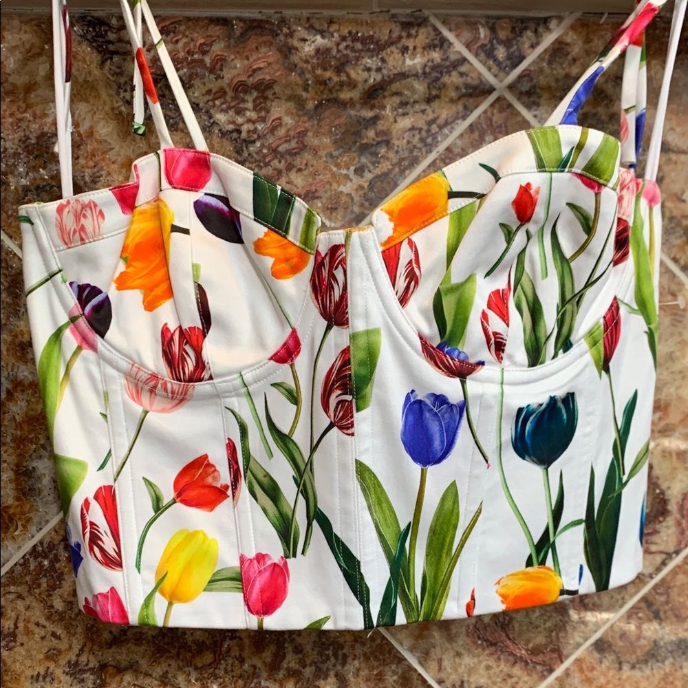 NWOT Alice + Olivia White Floral Tie-Shoulder Crop Top - Picture 3 of 12